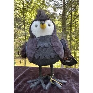 Target Hyde & EEK Featherly Friends Shadow Scarecrow Bird New!